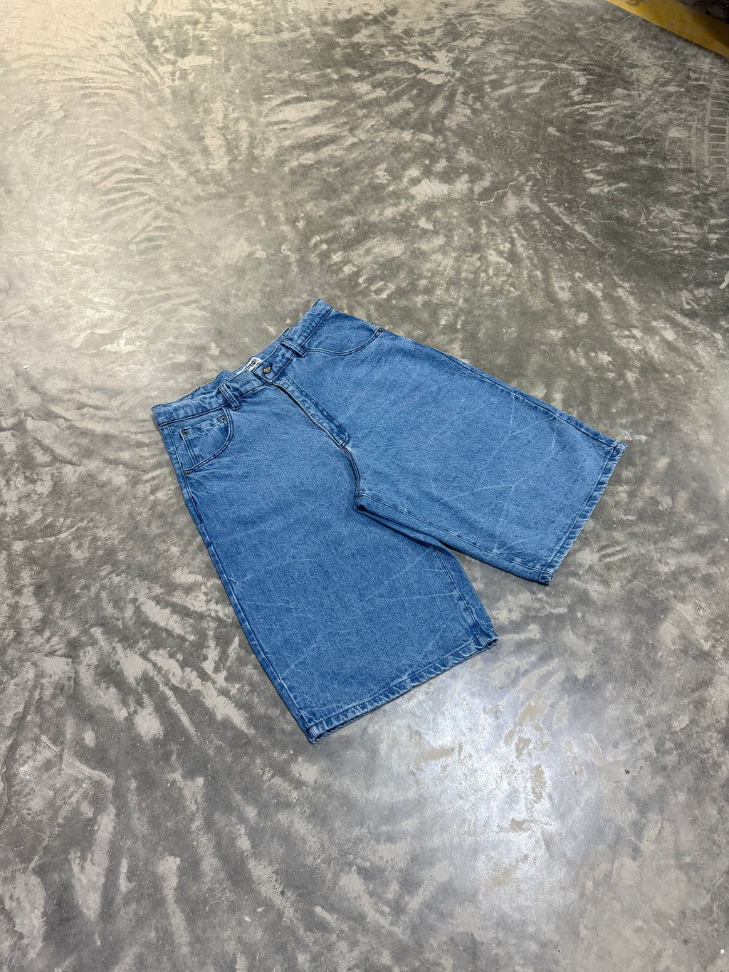 Crack Wash Jorts
